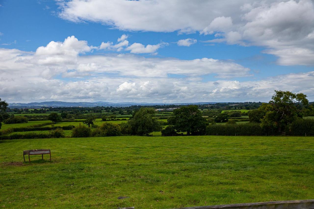 Higher Farm Malpas  Exterior photo